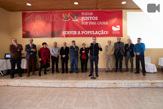 Homenagem aos bombeiros