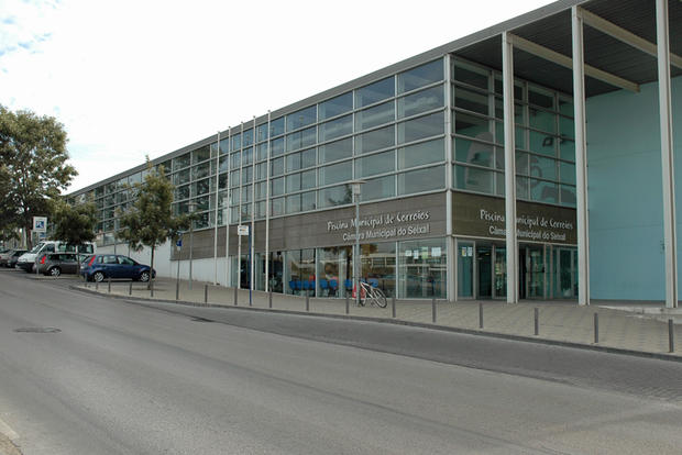 Piscina Municipal de Corroios