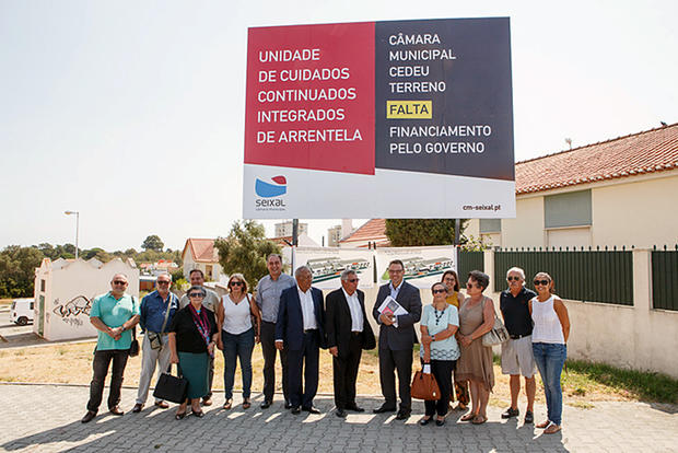 A Autarquia e a Santa Casa da Misericórdia local vão pedir uma reunião ao ministro da Saúde para relembrar a necessidade urgente de se avançar com a construção da Unidade de Cuidados Continuados de Arrentela. 