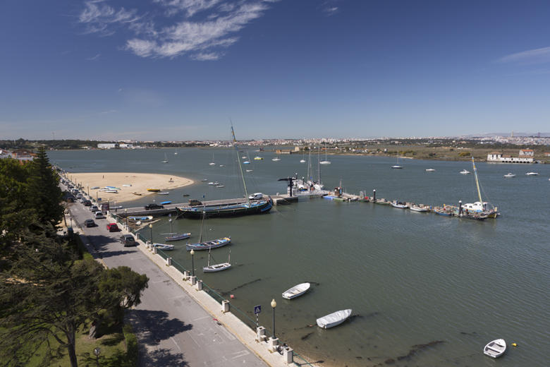 Baía do Seixal e Estação Náutica