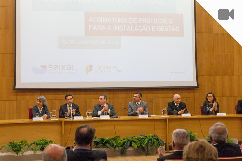 Assinatura de protocolo