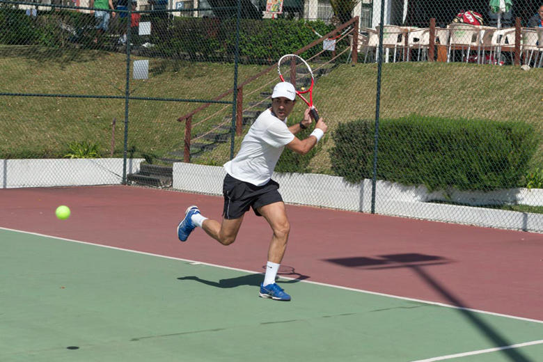 Ténis no Brasileiro-Rouxinol